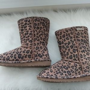BearPaws Cheetah Boots, Size 5 Womens